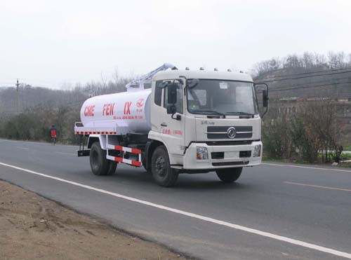 東風(fēng)天錦真空吸糞車